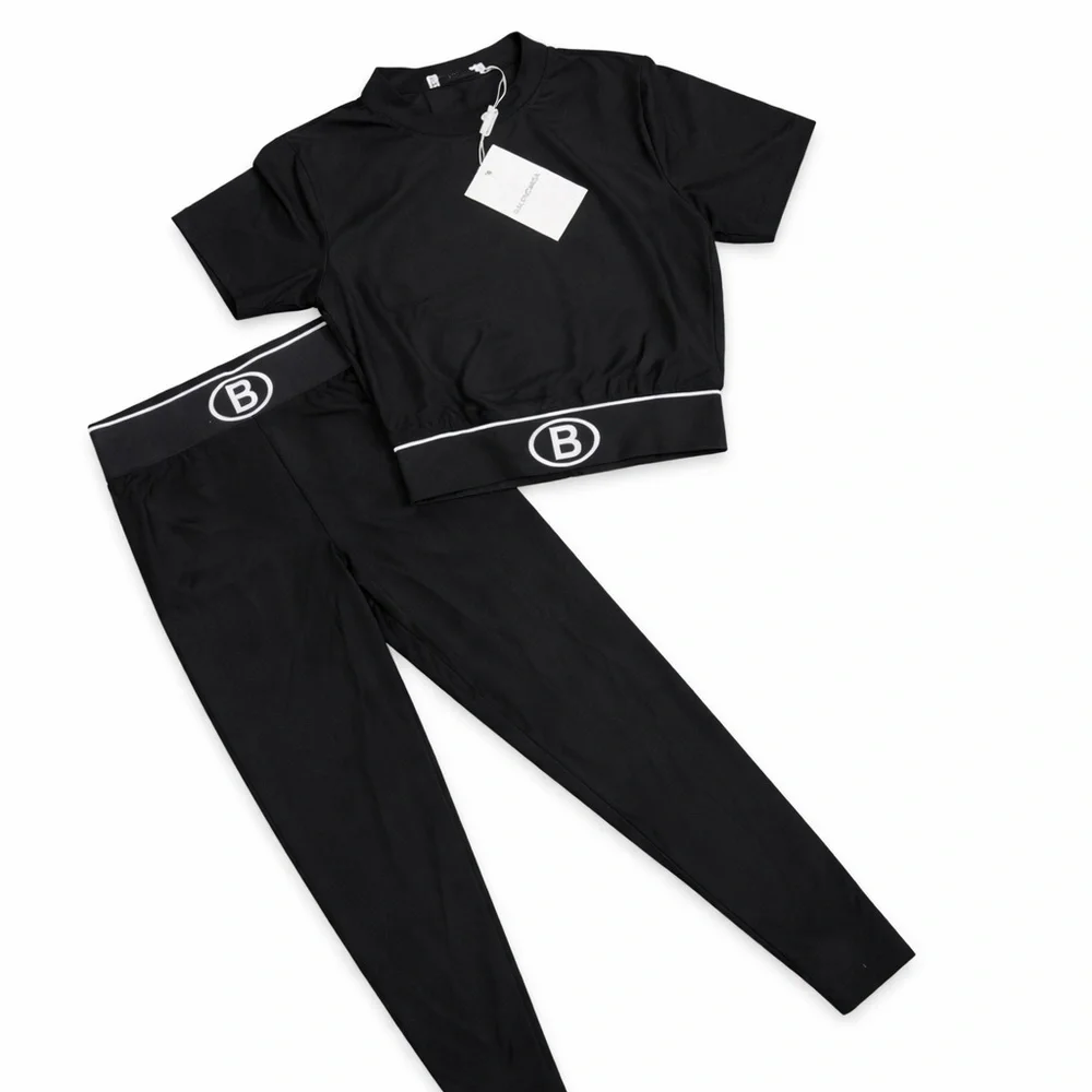 RARE Balenciaga Girls’ Yoga Set – Size S or Women’s XS – NWT Luxe Black 2-Piece - Picture 5 of 11